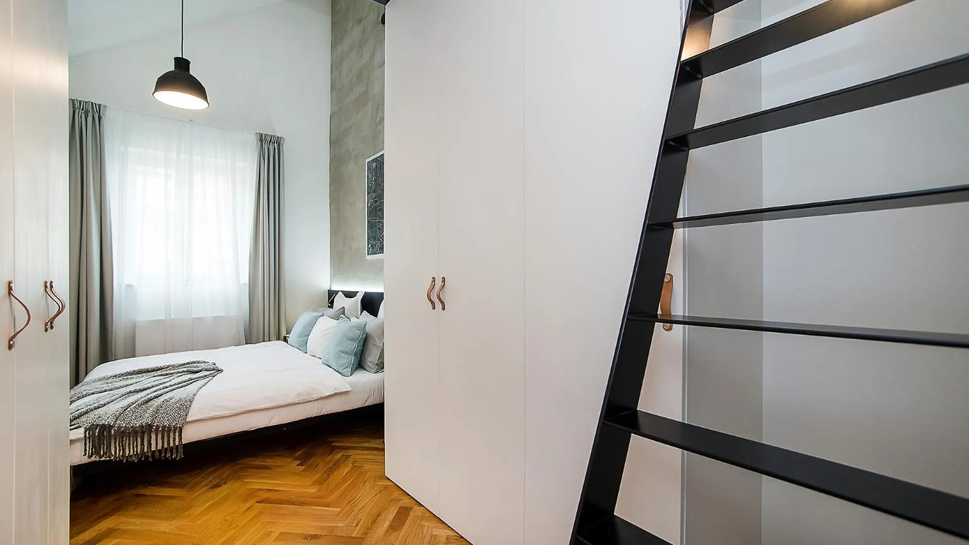 Large And Modern Apartment In The Heart Of Praga Czechy
