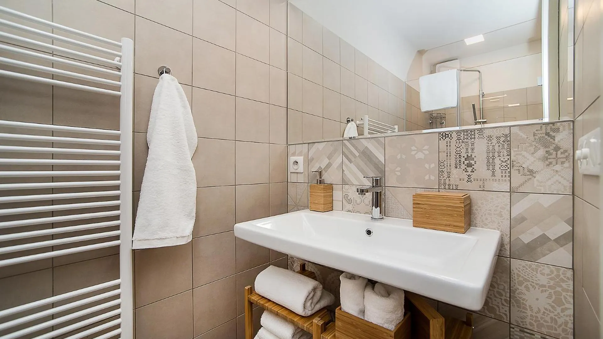 Large And Modern Apartment In The Heart Of Prague 0*,  Czech Republic