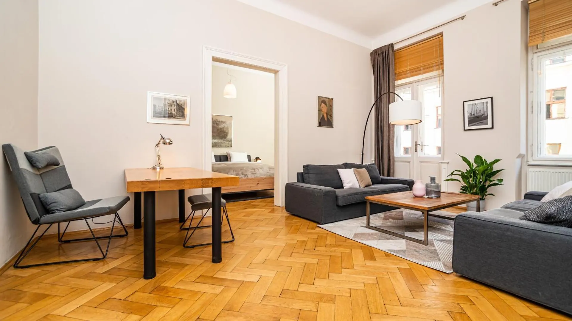 Large And Modern Apartment In The Heart Of 프라하 체코