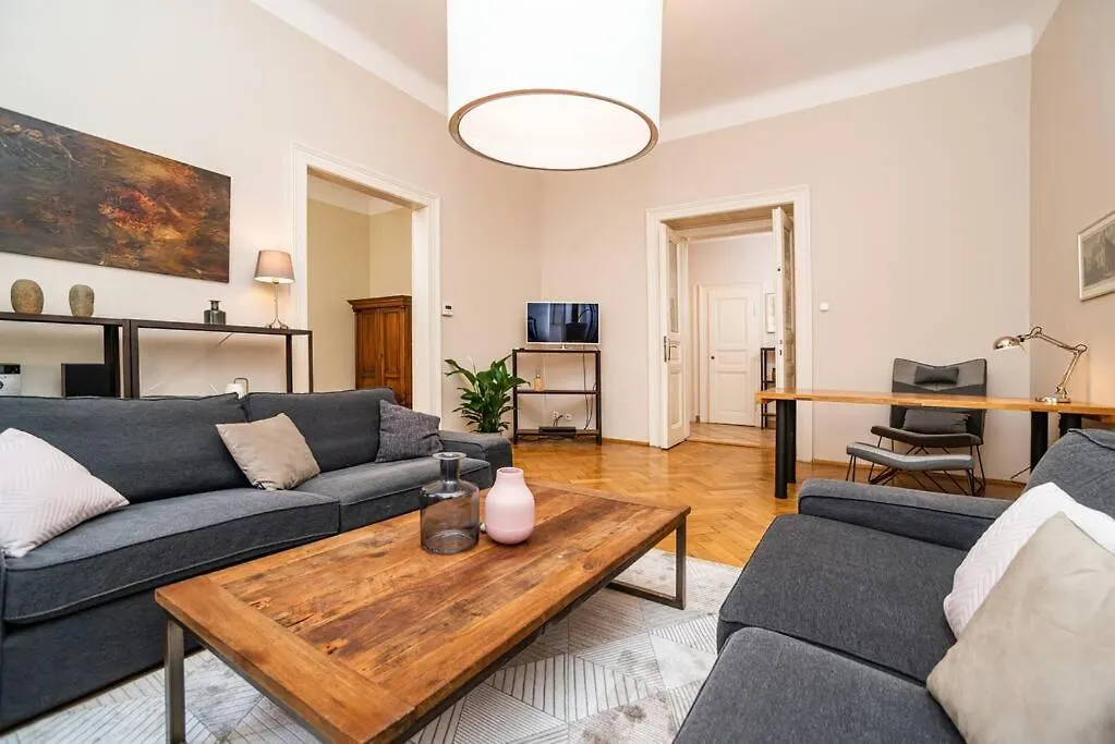 Large And Modern Apartment In The Heart Of 프라하 0*,  체코